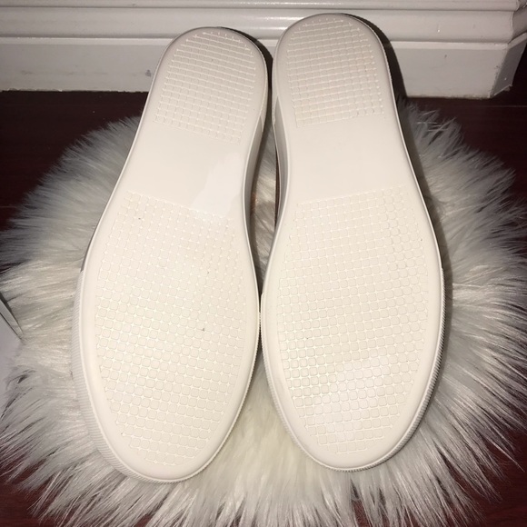 Women’s Steve Madden soft pink lace ups - Picture 3 of 4